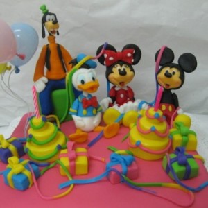 Mickey y amigos cumpleañeros