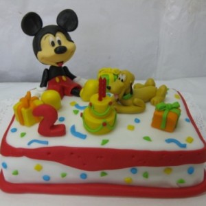 Mickey y Pluto cumpleañeros